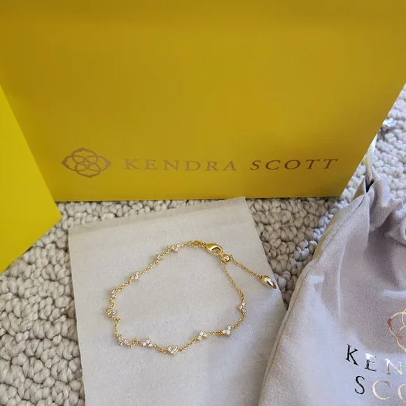 Kendra Scott Elegant Gold Bracelet with Crystal Accents - Picture 3 of 7